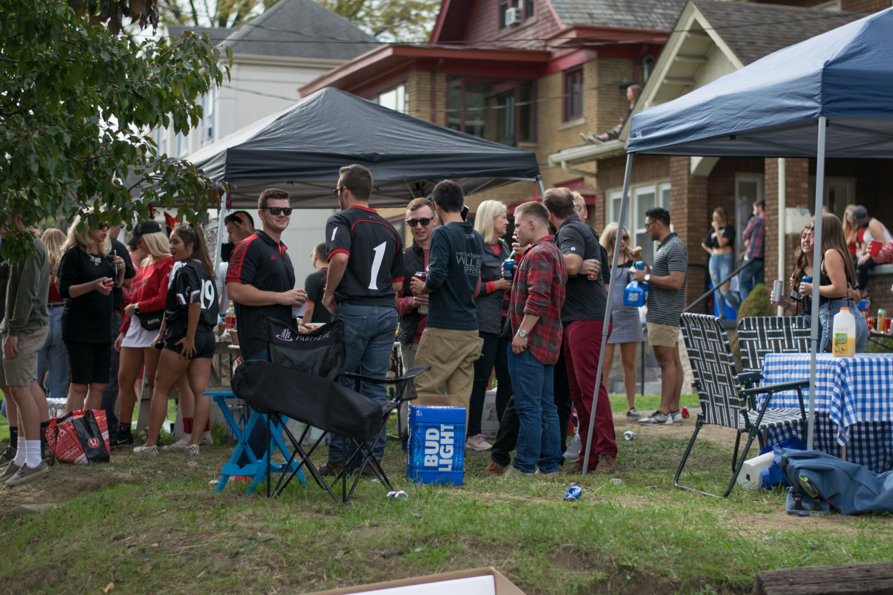 Homecoming 2017 parade and tailgate